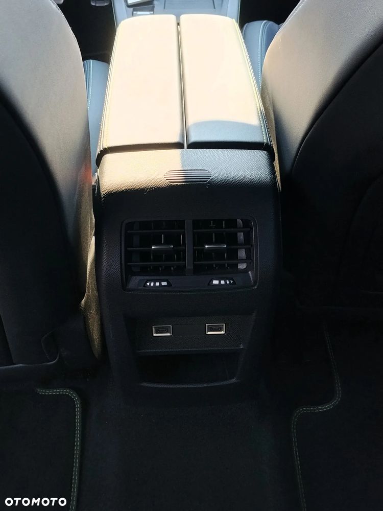 Peugeot 408 1.2 PureTech GT S&S EAT8 - 10