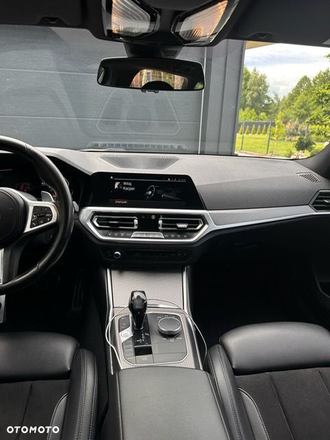 BMW Seria 3 320d xDrive MHEV M Sport sport - 21