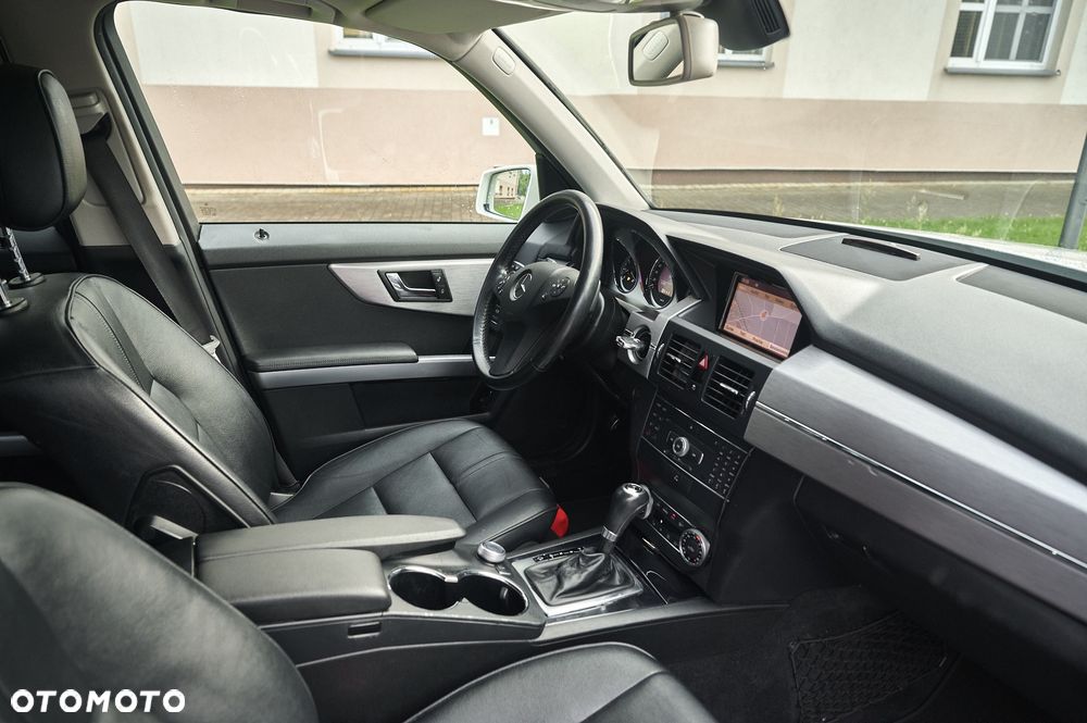 Mercedes-Benz GLK 220 CDI DPF BlueEFFICIENCY 7G-TRONIC - 34