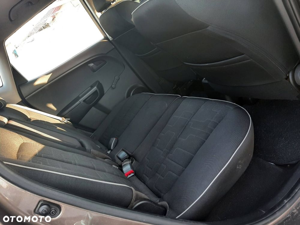 Kia Venga 1.4 CVVT Business Line - 9