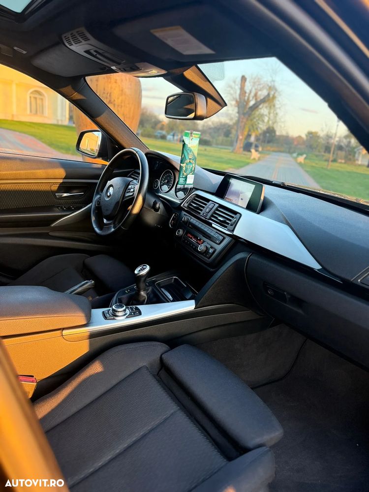 BMW Seria 3 320d DPF Touring Blue Performance Edition Fleet Exclusive - 10