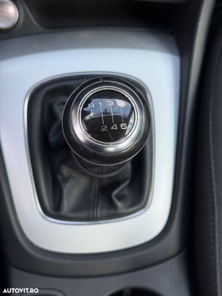 Audi Q3 2.0 TDI Sport - 37