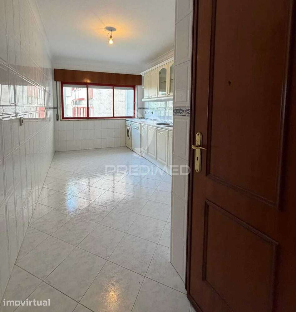 Apartamento T2 com Parqueamento em Algueirão – Mem Martins, Sintra - Grande imagem: 3/16
