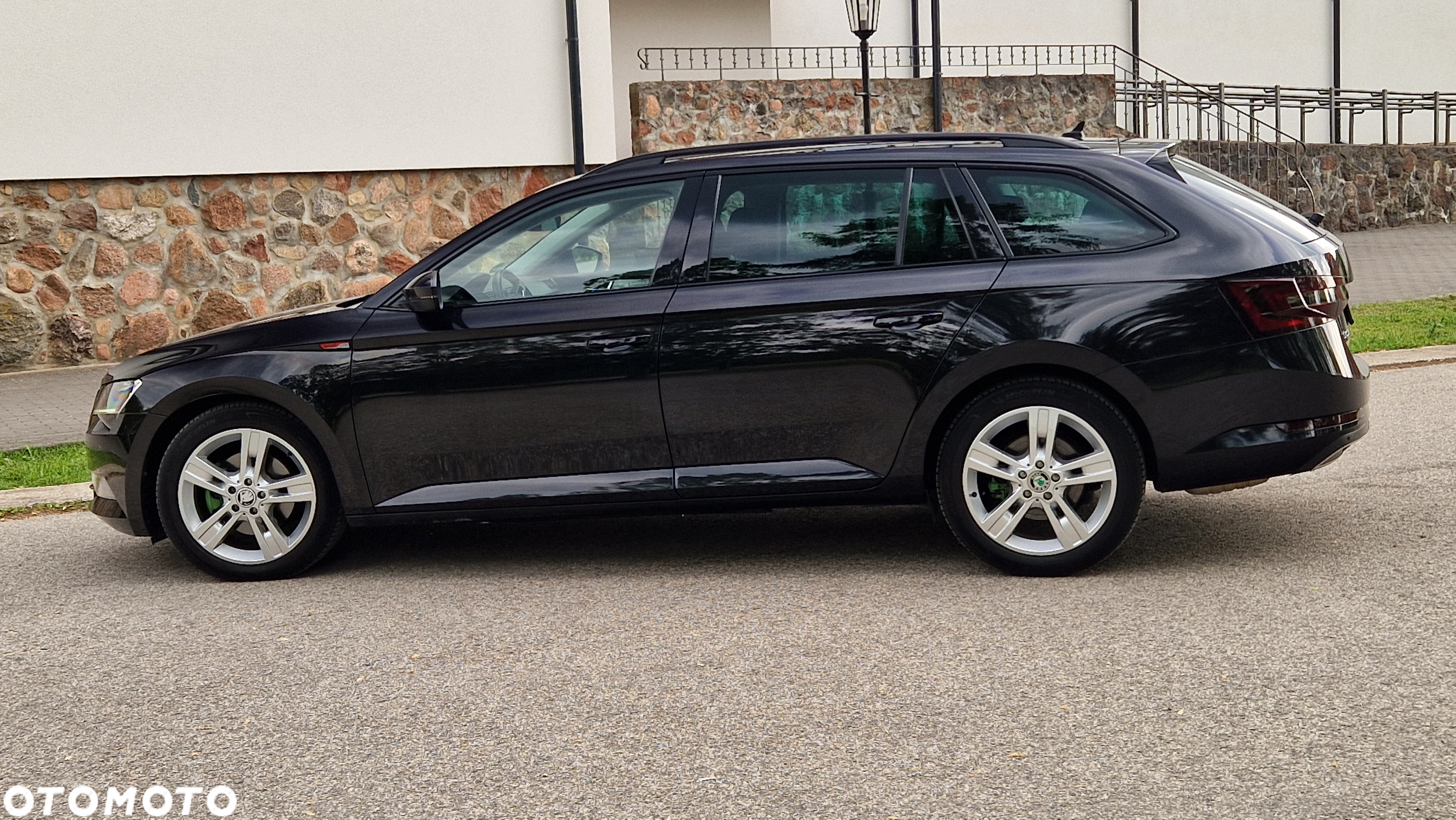 Skoda Superb 2.0 TDI 4x4 DSG Premium Edition - 14