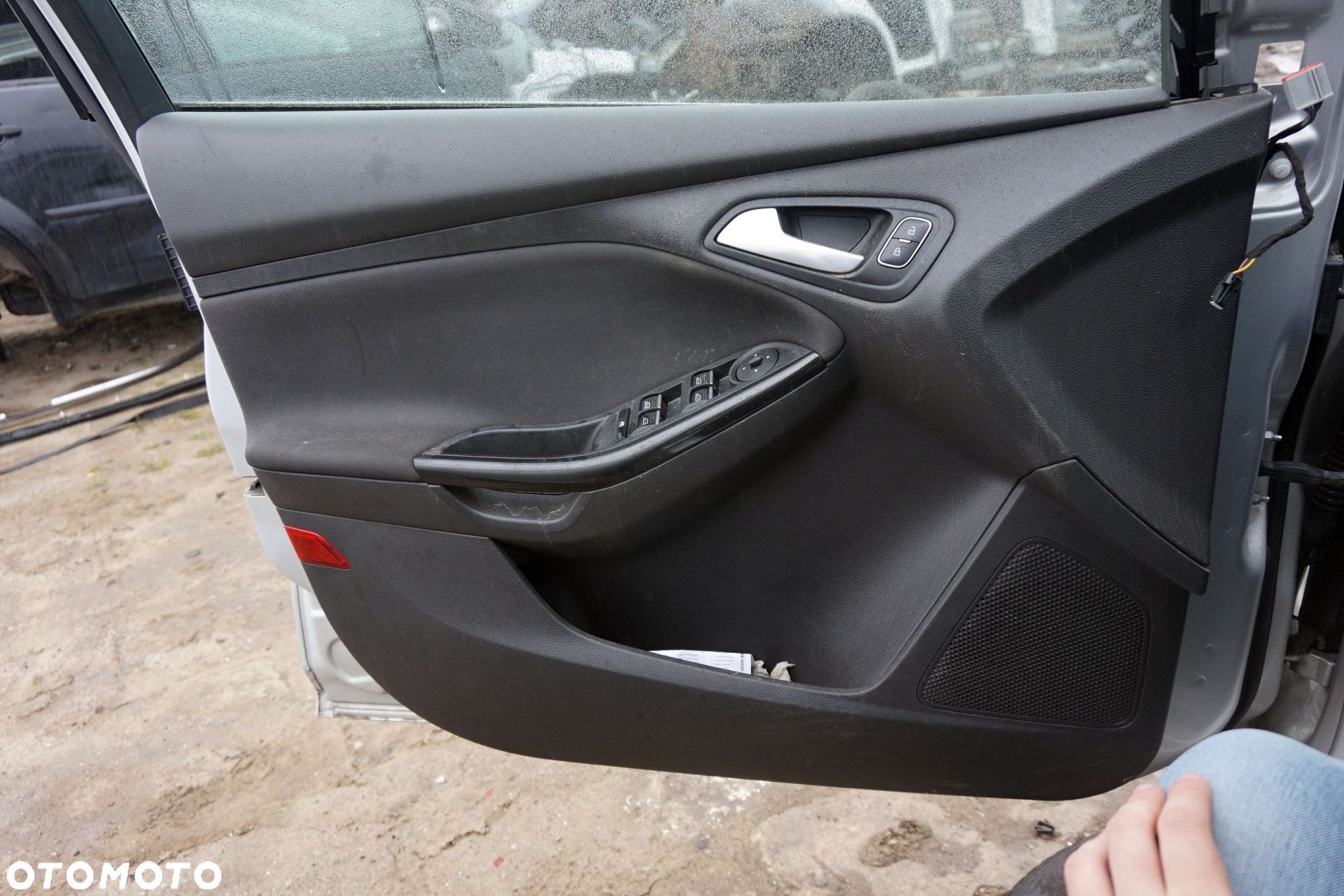 BOCZEK TAPICERKA DRZWI LEWY PRZÓD FOCUS III MK3 LIFT KOMBI F1EB-A23943-JE1FKY FORD 2014-2019 - 1