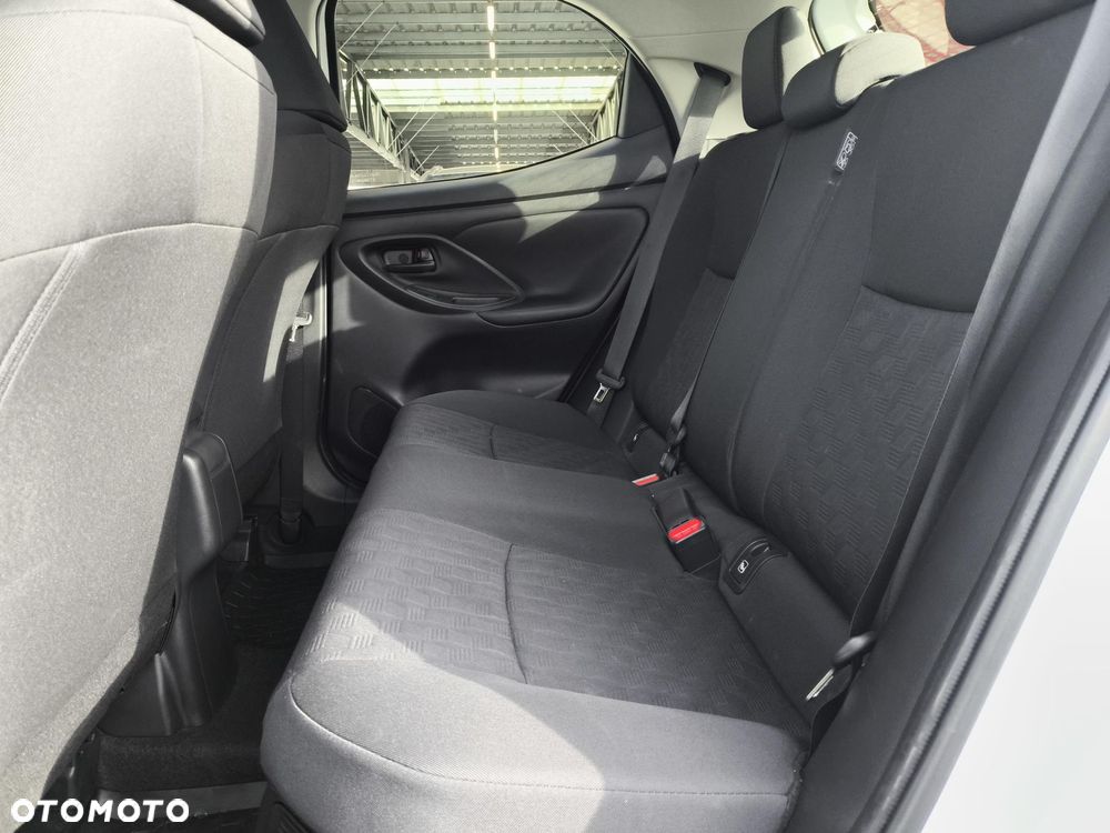 Toyota Yaris - 13