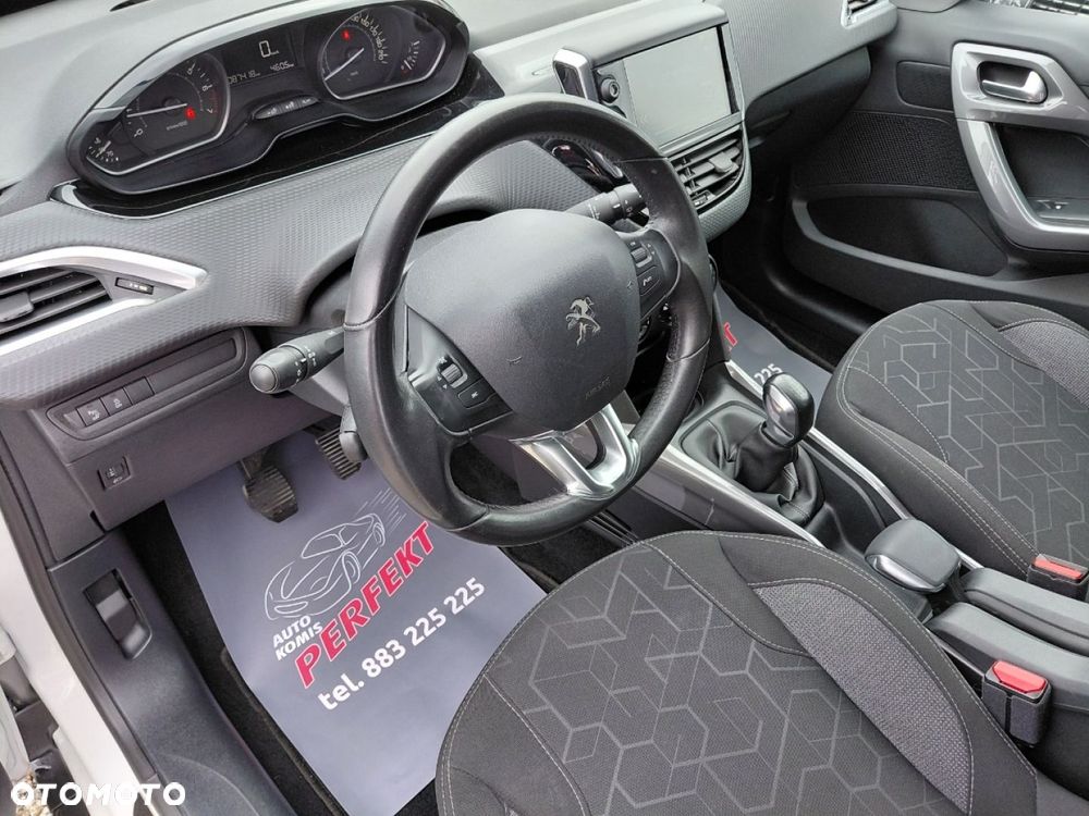 Peugeot 2008 - 10
