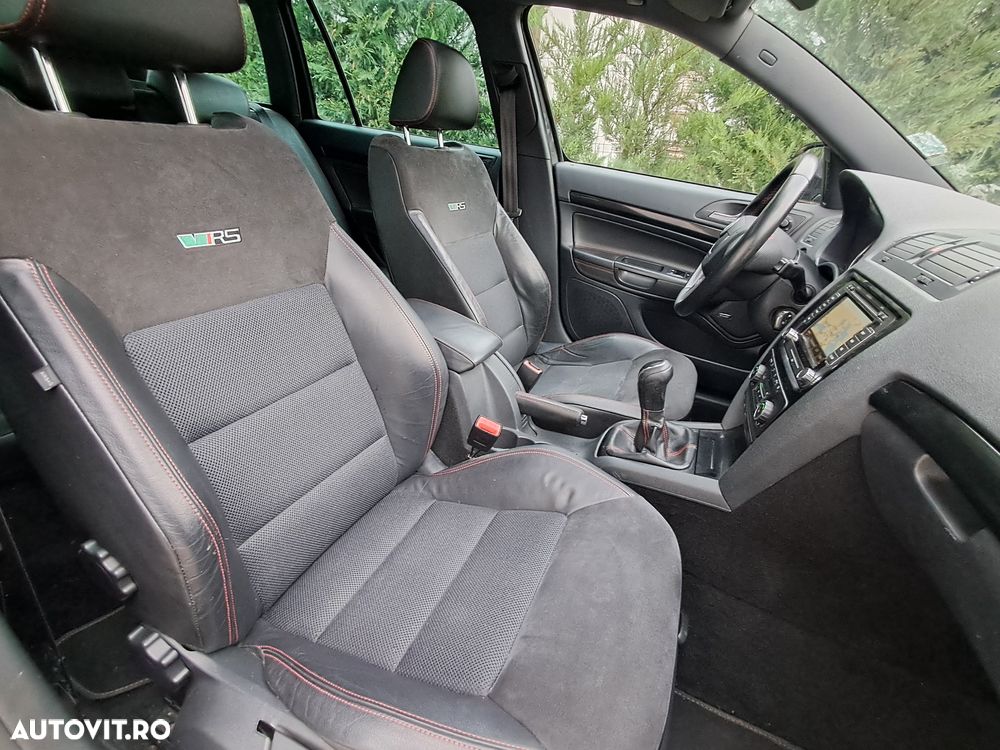 Skoda Octavia Combi 2.0 TDI DPF RS - 11