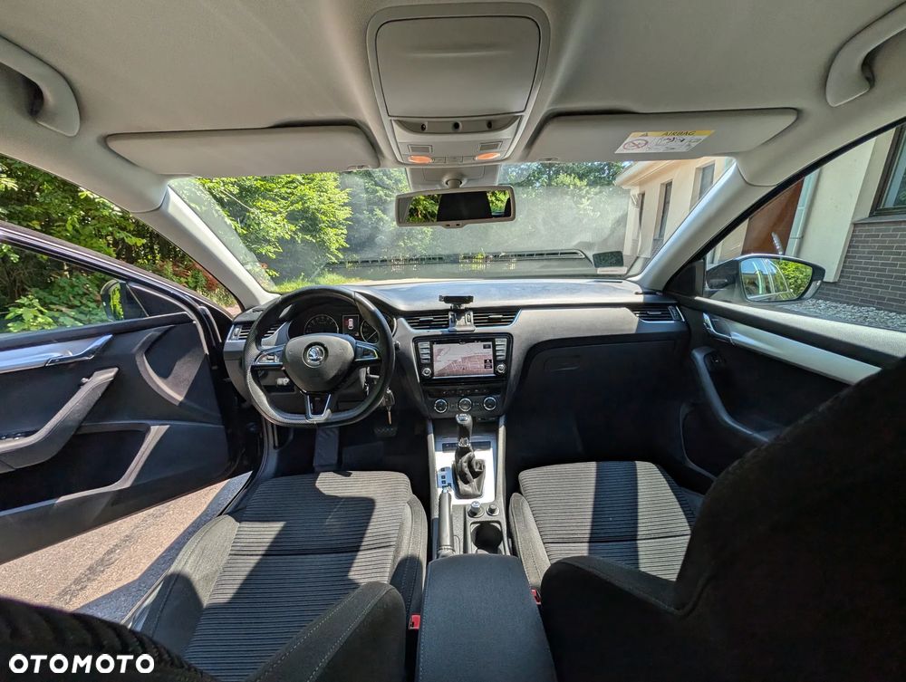 Skoda Octavia 2.0 TDI Style DSG - 17