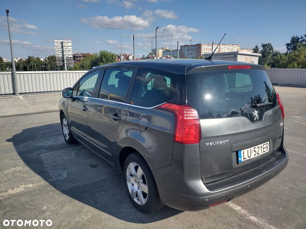 Peugeot 5008 155 THP Family - 3