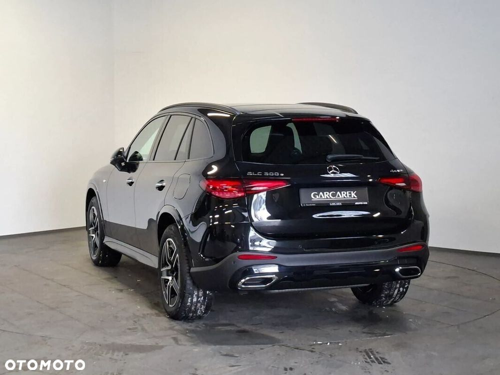 Mercedes-Benz GLC - 16