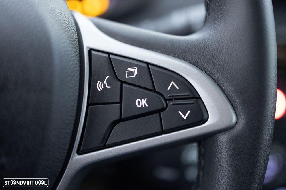 Peugeot 308 1.6 Hybrid GT e-EAT8 - 28