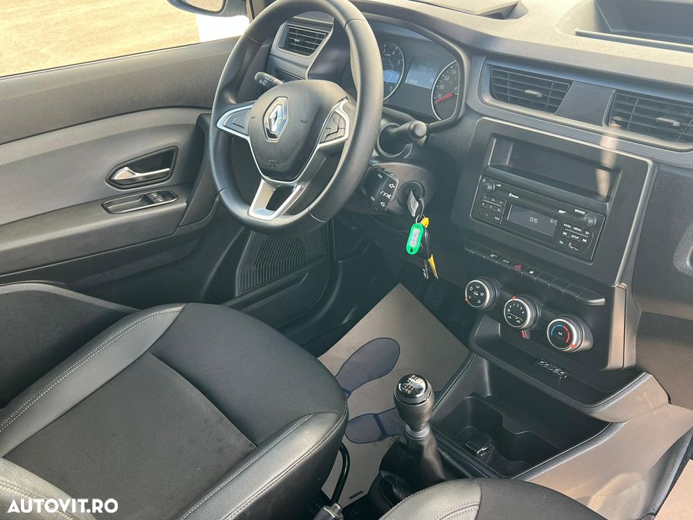 Renault Express - 12