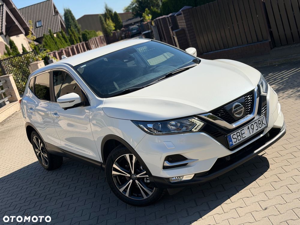 Nissan Qashqai 1.2 DIG-T N-Connecta EU6 - 2