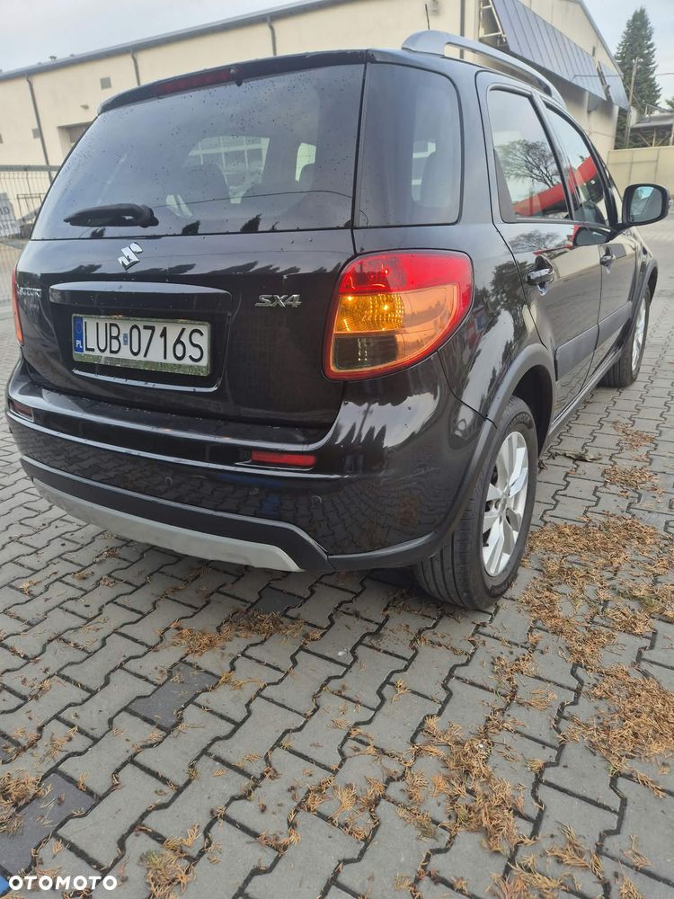 Suzuki Sx4 2012 photo 4