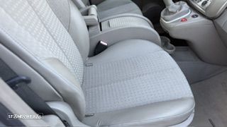 Renault Scénic 1.5 dCi Confort Dynamique - 30