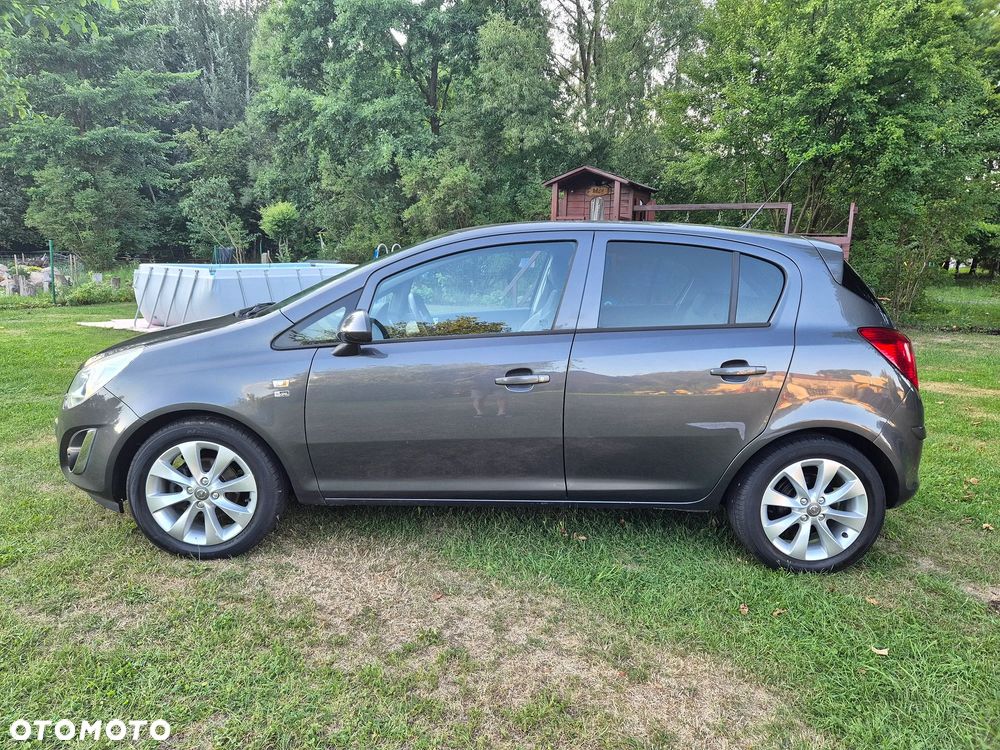 Opel Corsa 1.4 16V 150 Jahre - 6