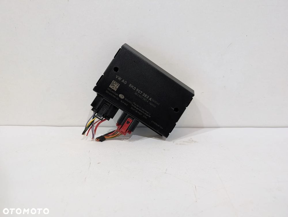 AUDI A4 B8 MODUŁ STEROWNIK HAKA 8K0907383A - 1