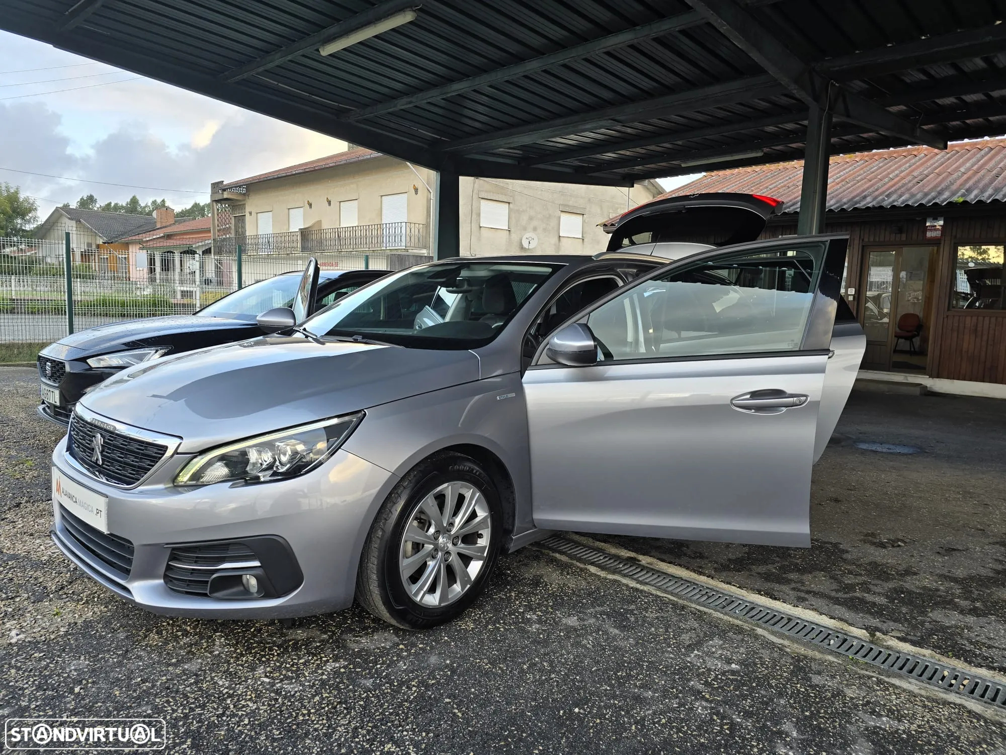 Peugeot 308 SW 1.5 BlueHDi Style - 37