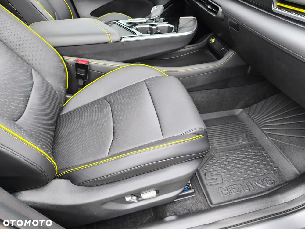 BAIC 5 Beijing 1.5T Comfort DCT - 12