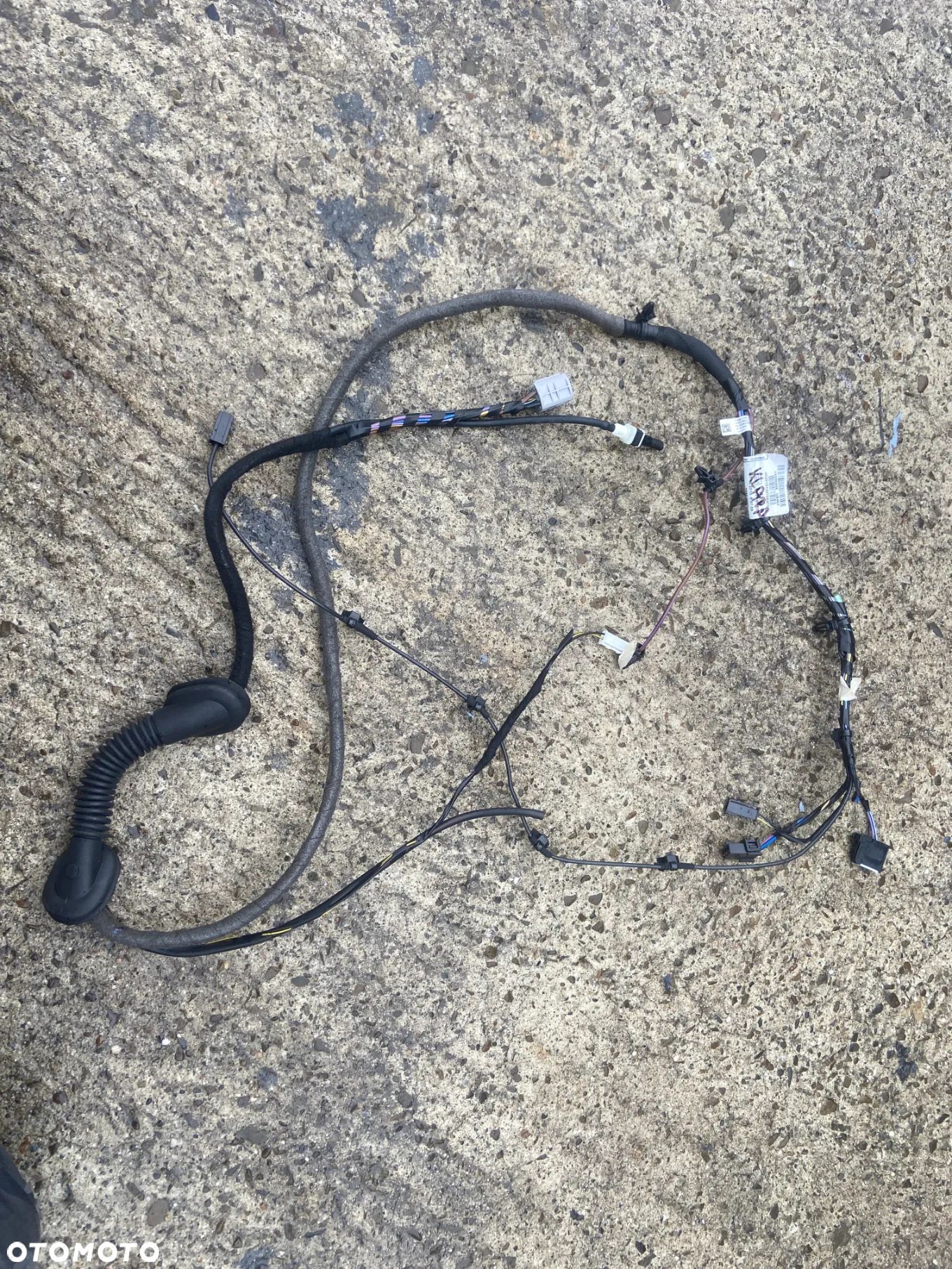 Wiązka instalacja klapy tylnej opel Adam 13356908 - 1