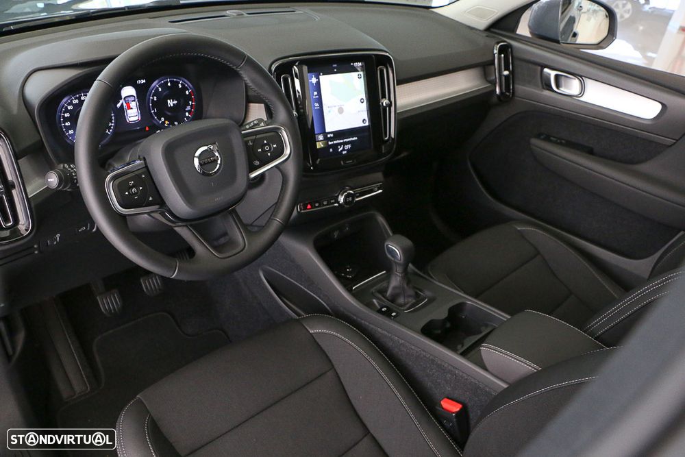 Volvo XC 40 2.0 D3 Momentum - 2