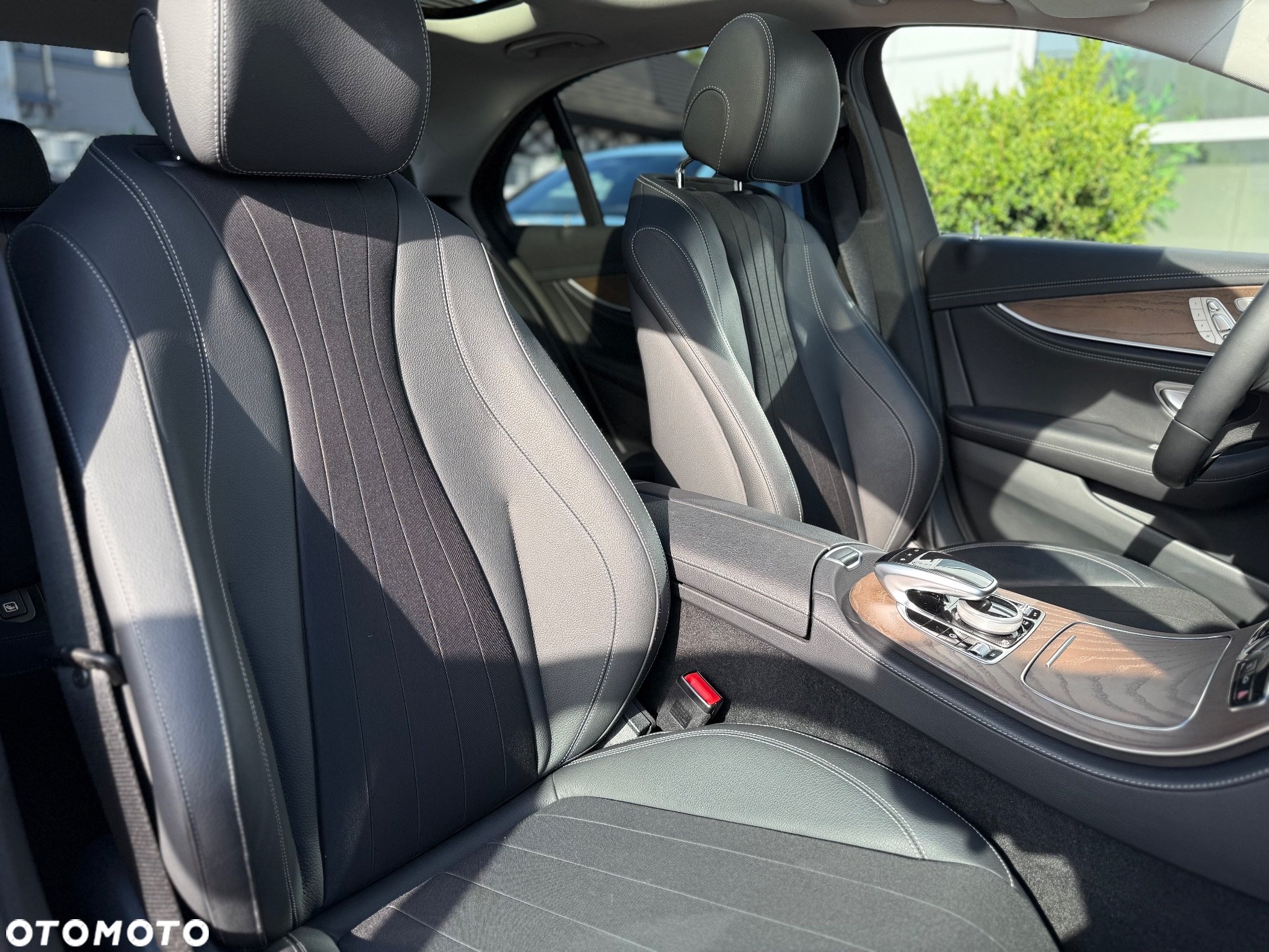 Mercedes-Benz Klasa E 200 4-Matic 9G-TRONIC - 8