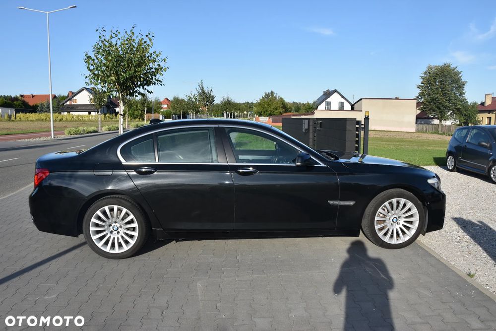BMW Seria 7 740d xDrive - 3