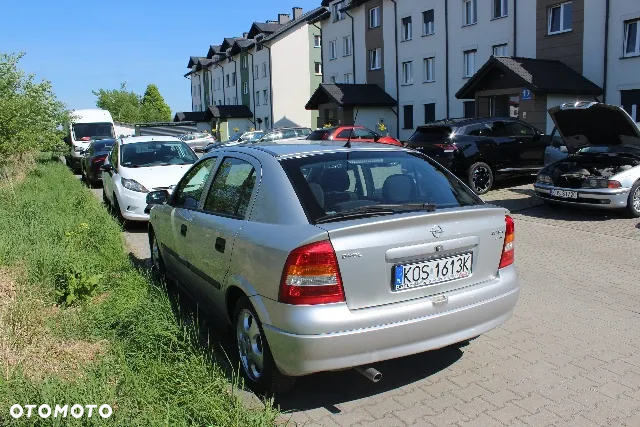 Opel Astra 1.4 16v Family - 6