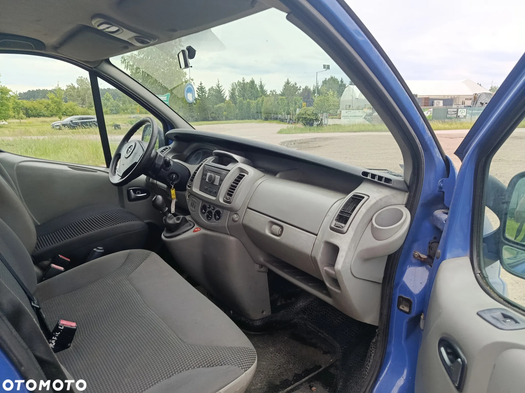 Opel Vivaro - 8