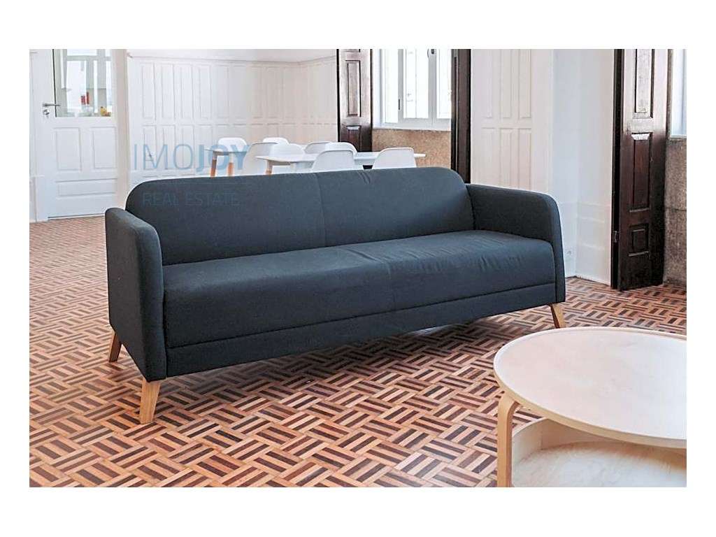 Moradia Remodelada com Elevador e Vista Rio no Porto - Grande imagem: 2/31