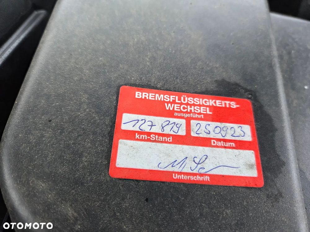 BMW X1 xDrive18d xLine - 36