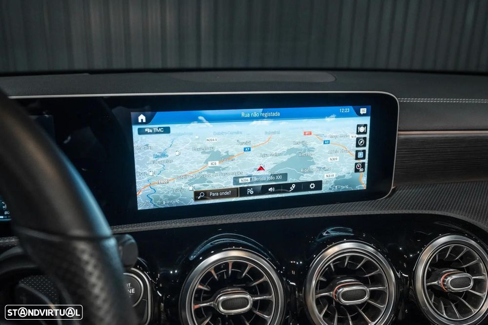 Mercedes-Benz A 180 d 7G-DCT AMG Line - 14