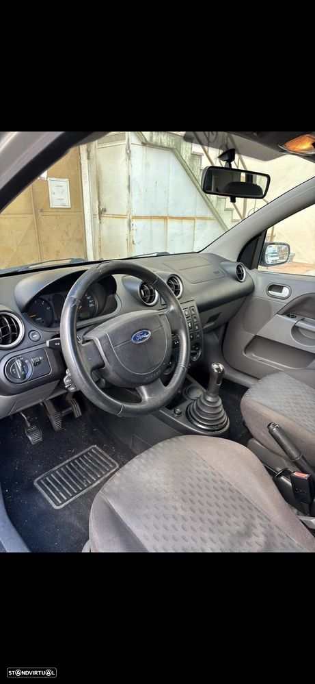 Ford Fiesta - 6