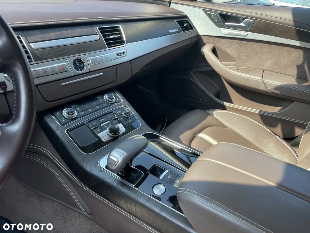 Audi A8 4.0 TFSI Quattro tiptronic - 25