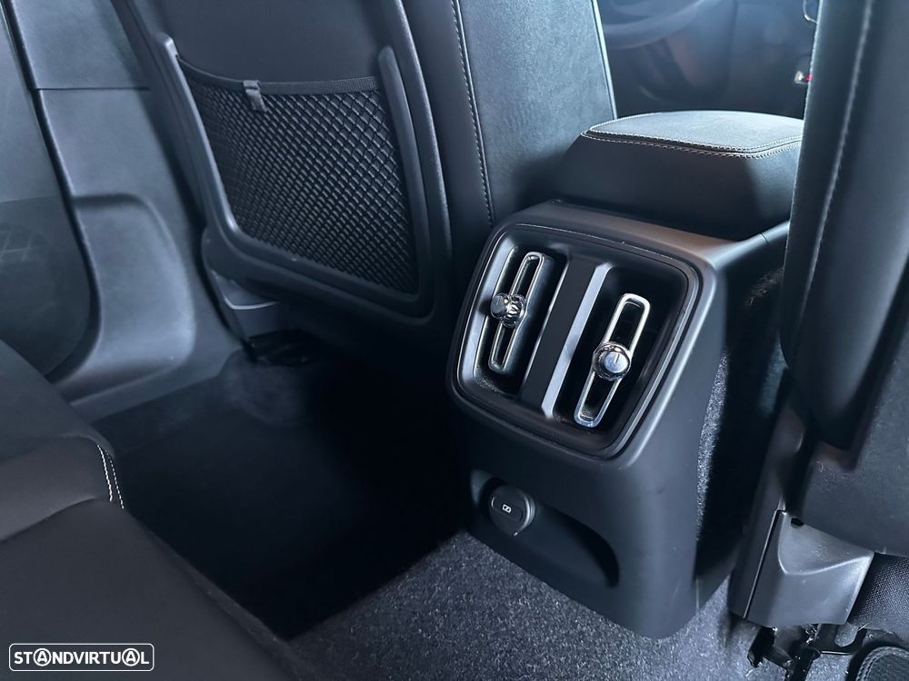 Volvo XC 40 Recharge Pro - 29