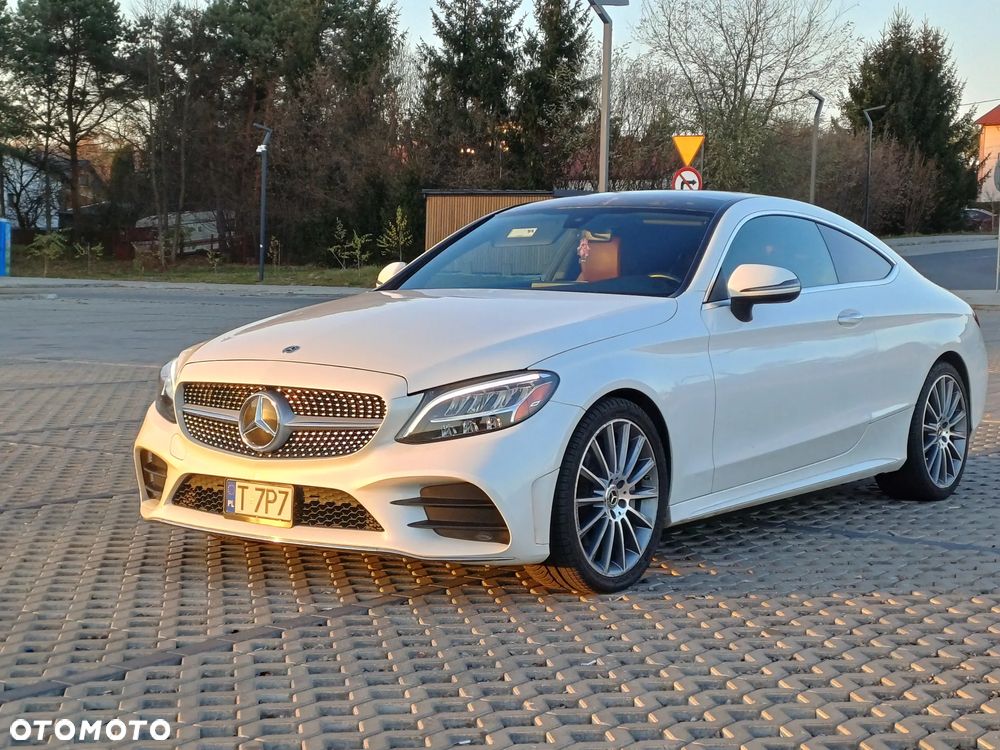 Mercedes-Benz Klasa C 300 9G-TRONIC - 17