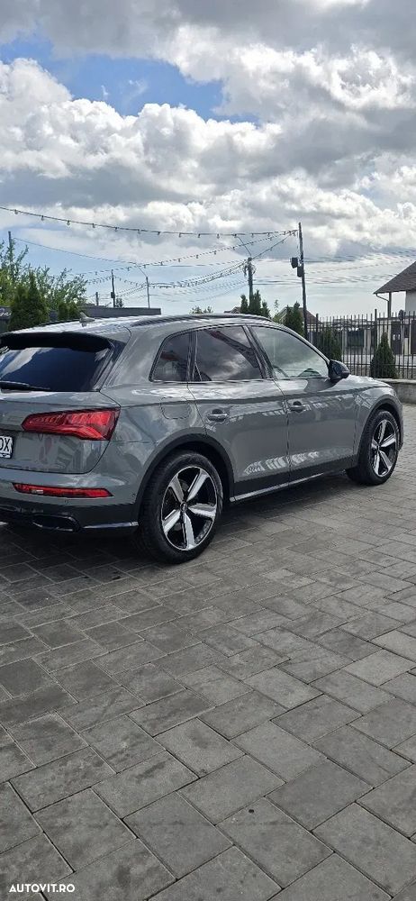 Audi SQ5 - 5