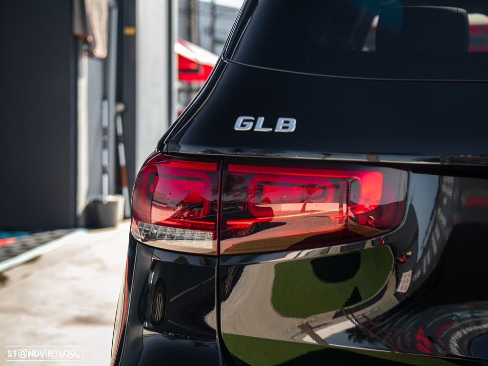 Mercedes-Benz GLB 180 d AMG Line - 11