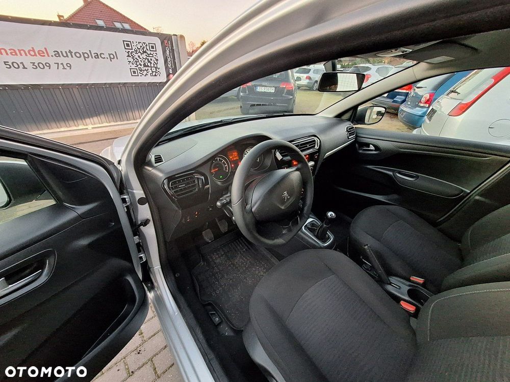 Peugeot 301 1.6 BlueHDi Active - 11