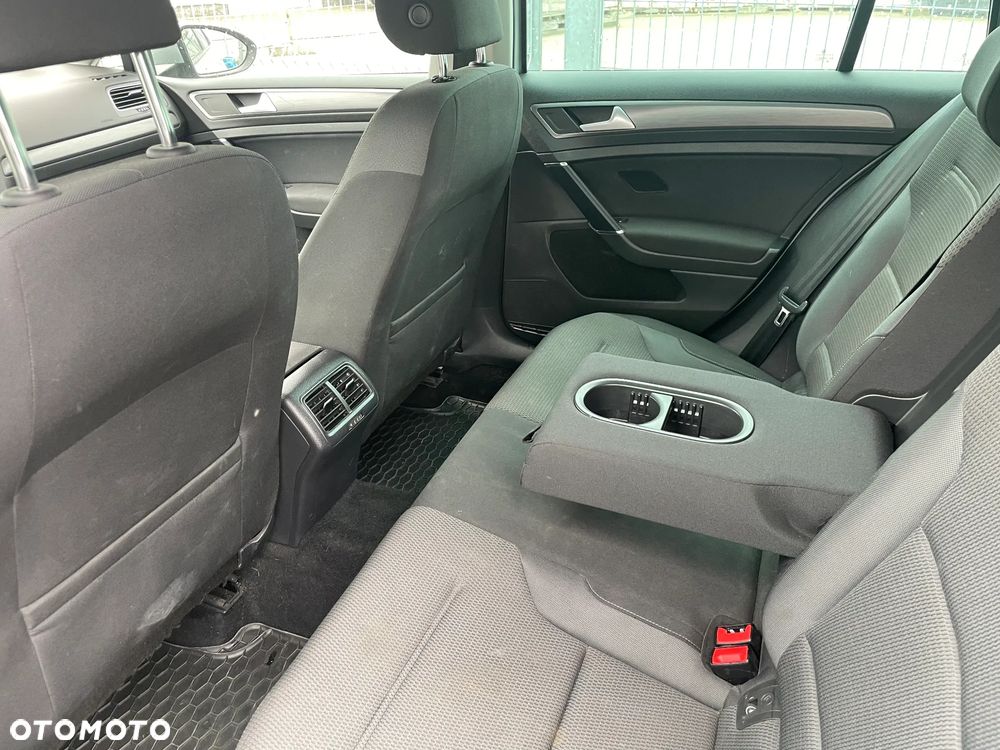 Volkswagen Golf 1.5 TSI BMT Evo Comfortline DSG - 23
