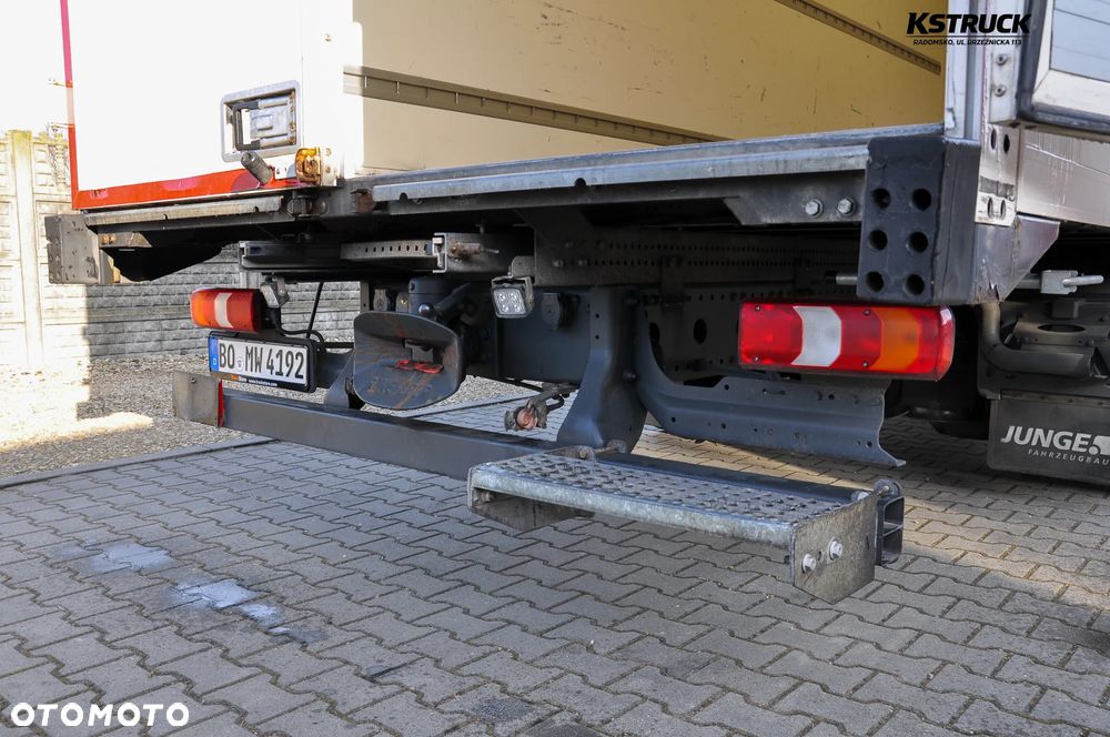 Mercedes-Benz Atego 818 L Kontener 7,25 - 12