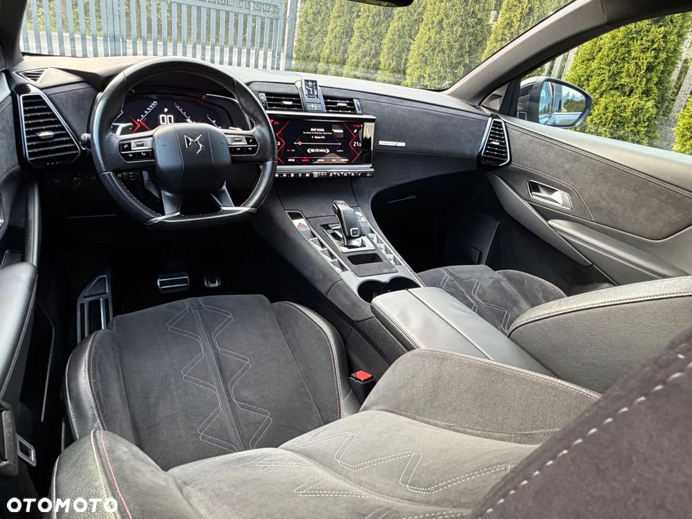 DS Automobiles DS 7 Crossback 2.0 BlueHDi Performance Line + - 24