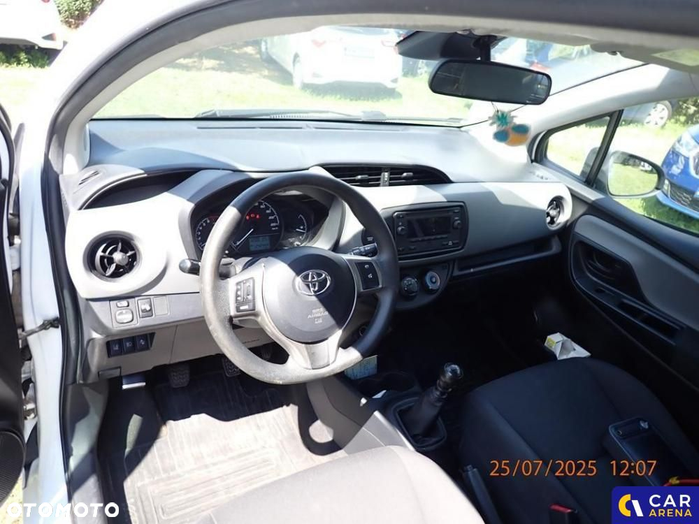 Toyota Yaris 1.5 Active - 17