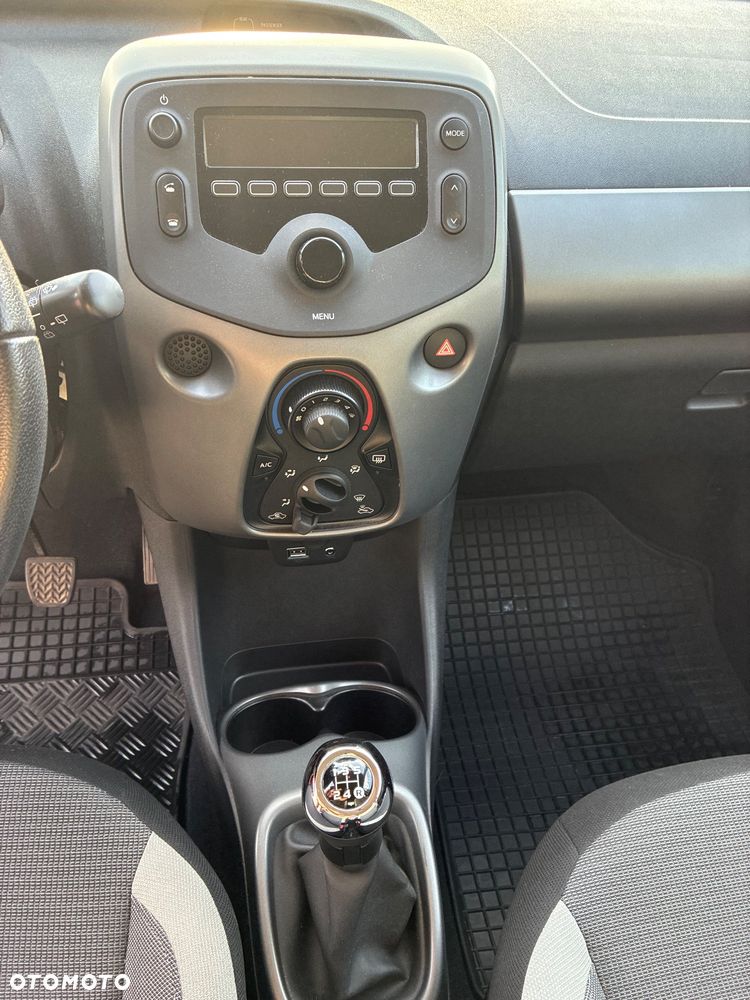 Toyota Aygo 1.0 VVT-i Color Edition - 12