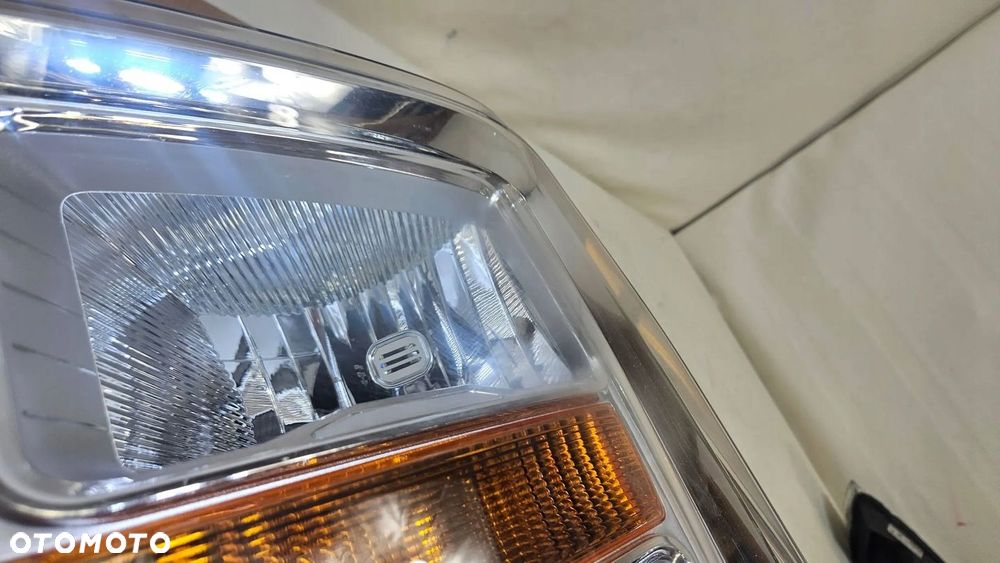 LAMPA LEWA PRZÓD PRZEDNIA FORD F150 USA ZWYKŁA ML34-13D155-AH - 2