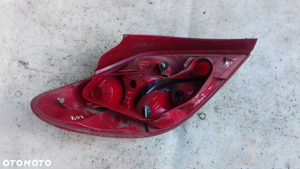 lampa prawy tył tylna peugeot 207 hb 06-09 - 5