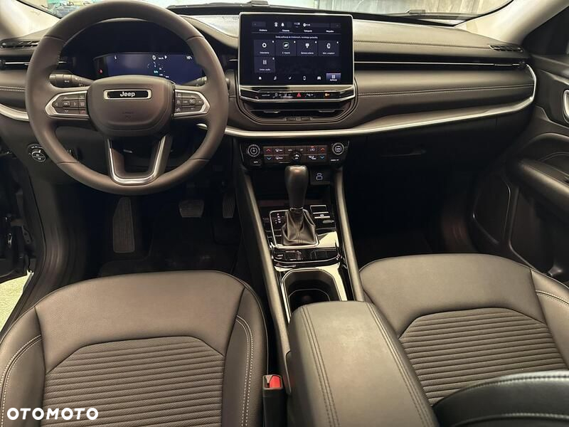Jeep Compass - 21