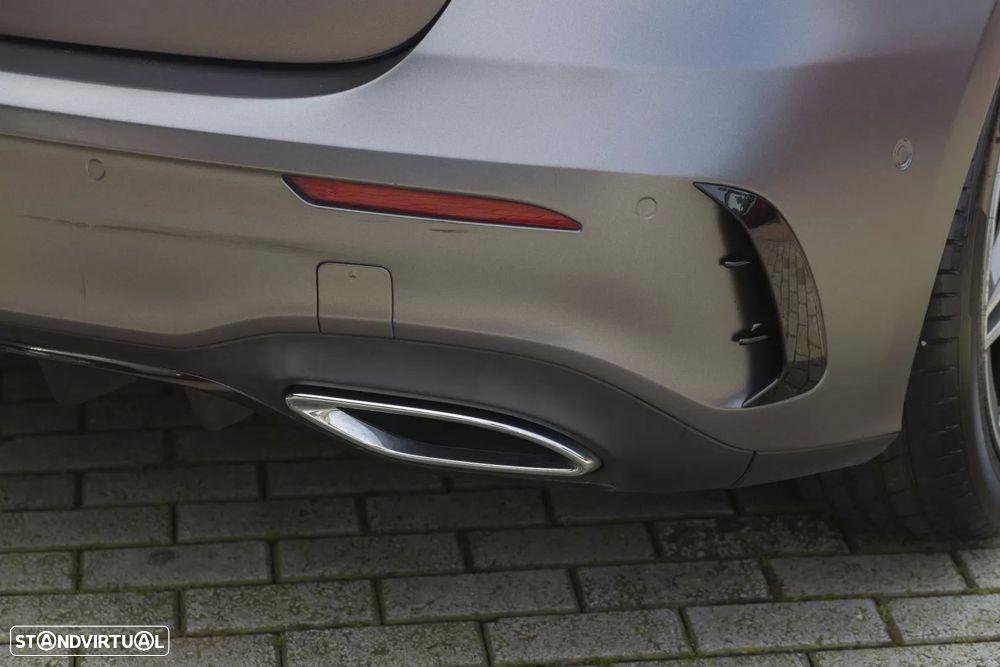 Mercedes-Benz A 250 7G-DCT AMG Line - 29