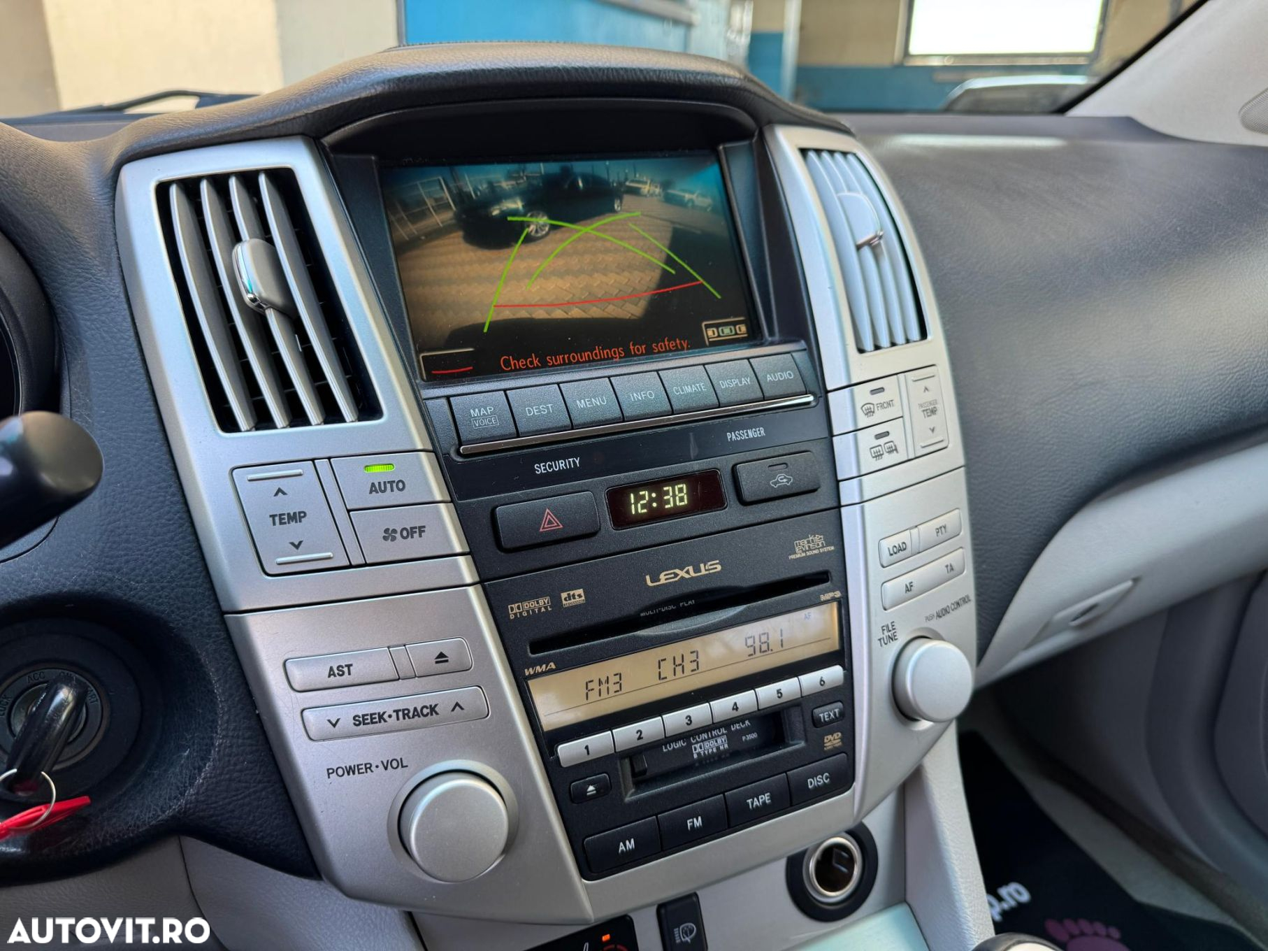 Lexus Seria RX - 10